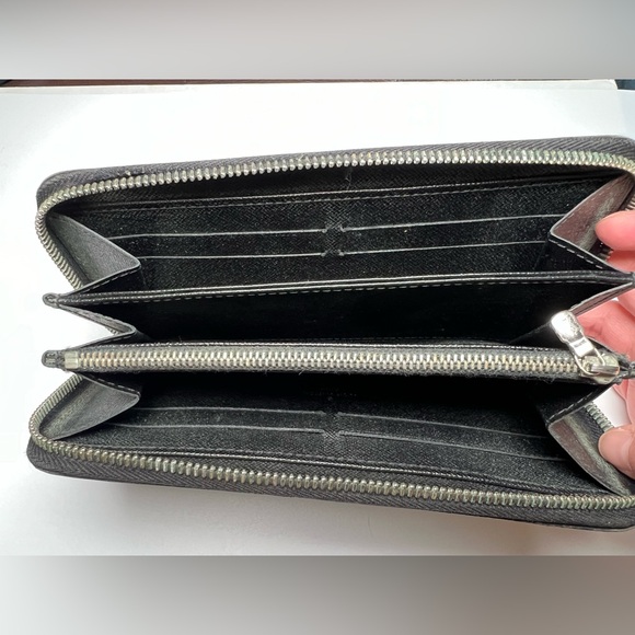 LOUIS VUITTON Zippy Long Wallet *AS-IS* - Picture 3 of 6